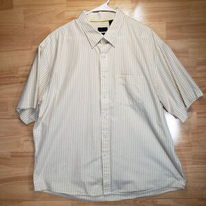 Van Heusen Men's XXL Yellow Stripe Wrinkle Free Short Sleeve Cotton Shirt